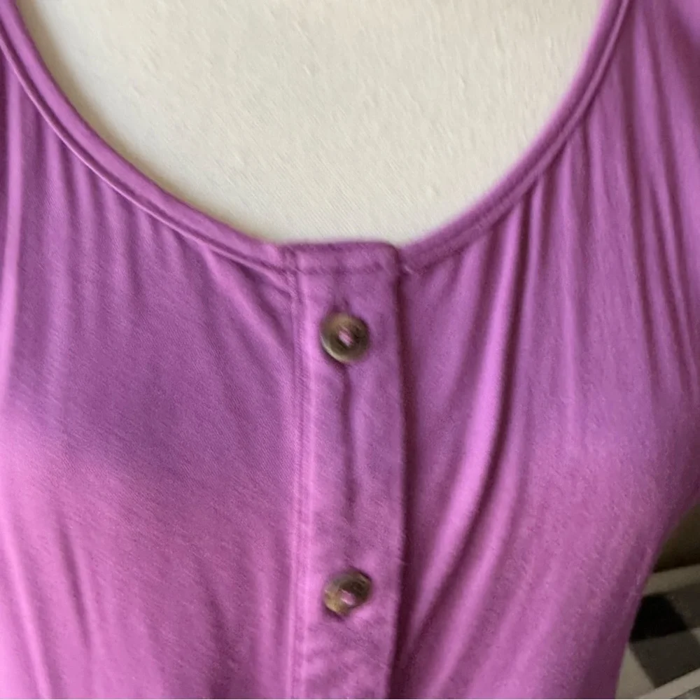 Torrid Woman’s Plus Purple Sleeveless Button-Down Top 4X - Picture 3 of 8